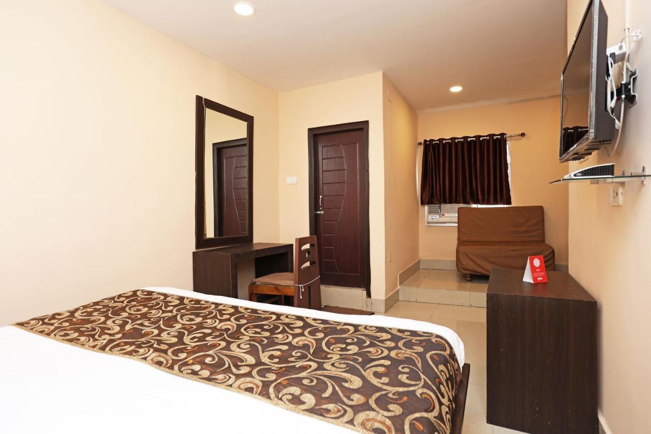 Collection O 4265 Hotel Greenpark Jamshedpur Exterior foto