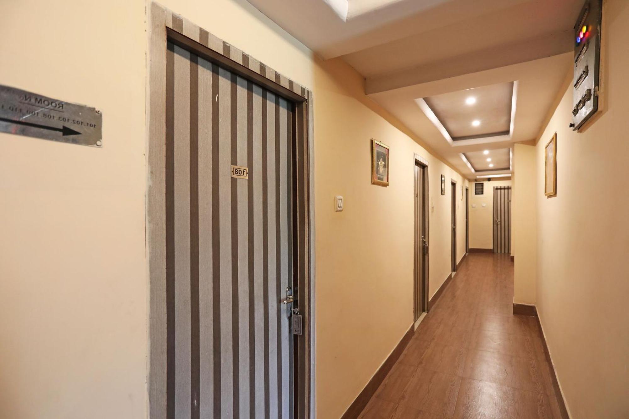 Collection O 4265 Hotel Greenpark Jamshedpur Exterior foto